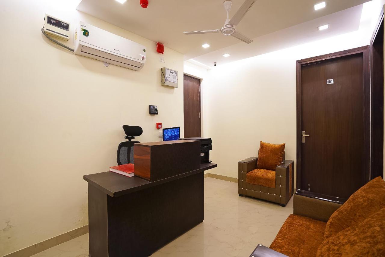 Hotel O Olive Saffron Delhi  Eksteriør bilde