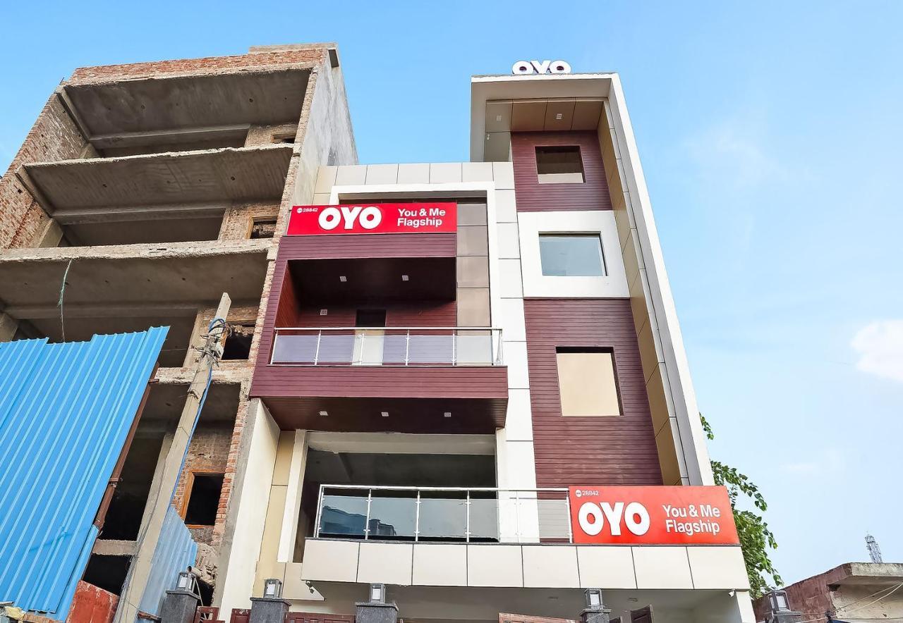 Hotel O Olive Saffron Delhi  Eksteriør bilde